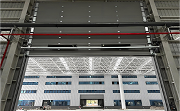 永靖工业提升门