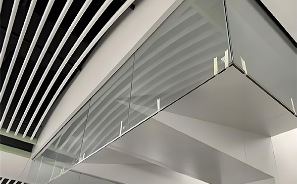 永靖玻璃挡烟垂壁