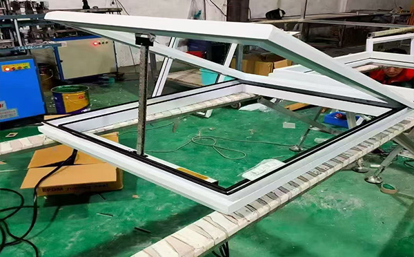 某地下车库出入口永靖排烟窗配置工程