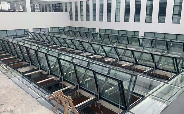 百安科技有限公司近期永靖排烟窗项目案例分享 百安科技有限公司近期永靖排烟窗项目案例分享